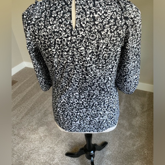 Talbots Mini Black and White Floral Blouse - Picture 3 of 8